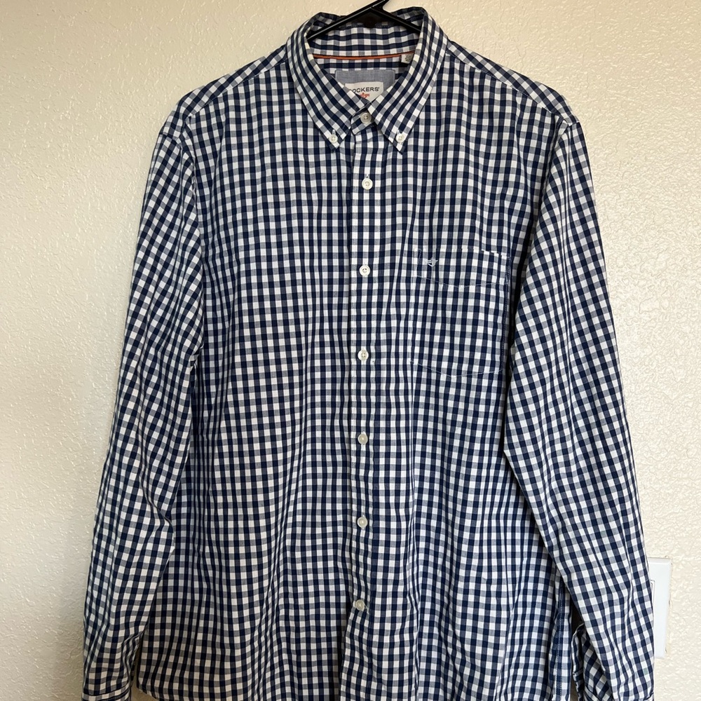 dockers long sleeve collared button down shirt